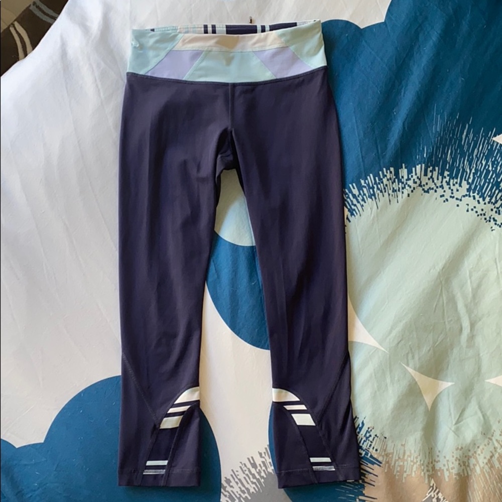 Lululemon Run Inspire Crop II size 4